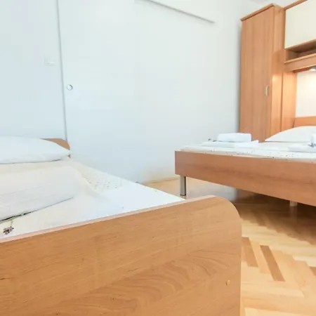 Apartment Holiday ماكارسكا