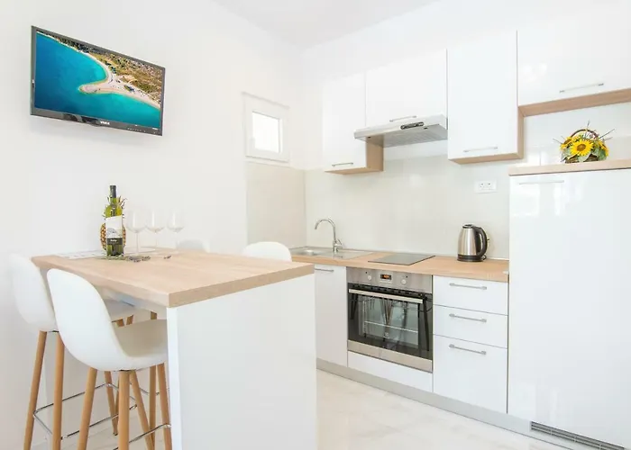 Apartment Holiday Макарська